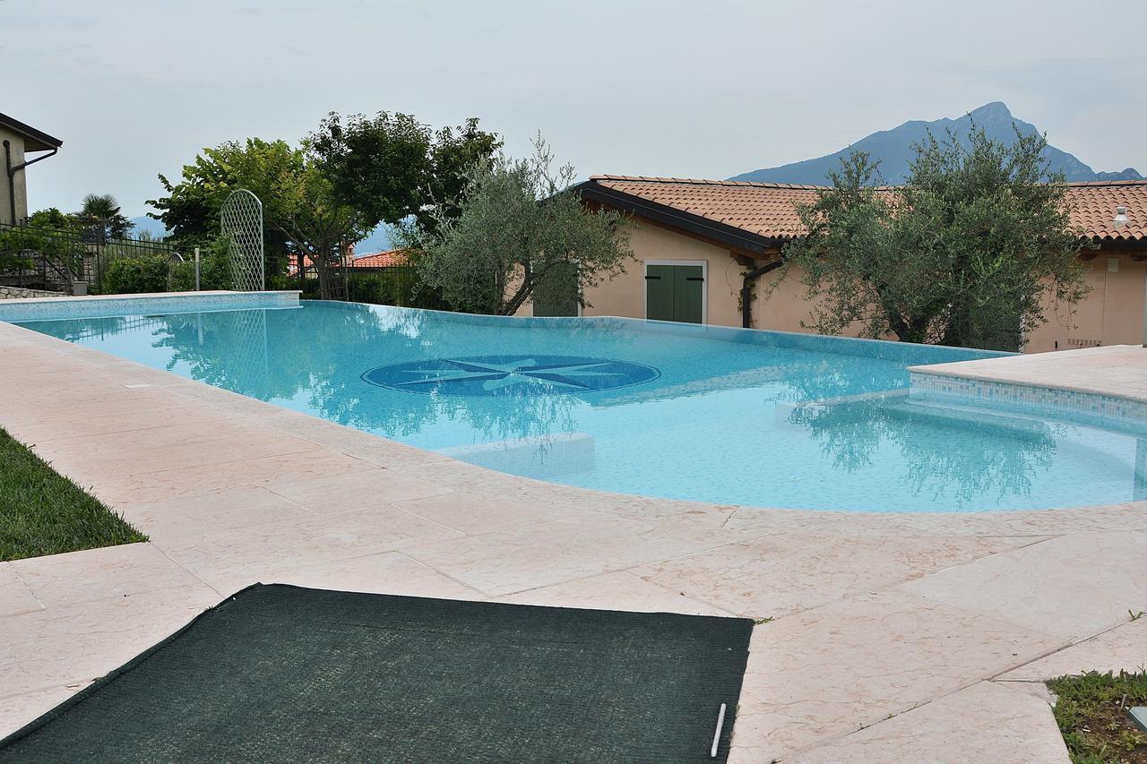 Residenza Alle Torri With Pool Torri Del Benaco Luaran gambar